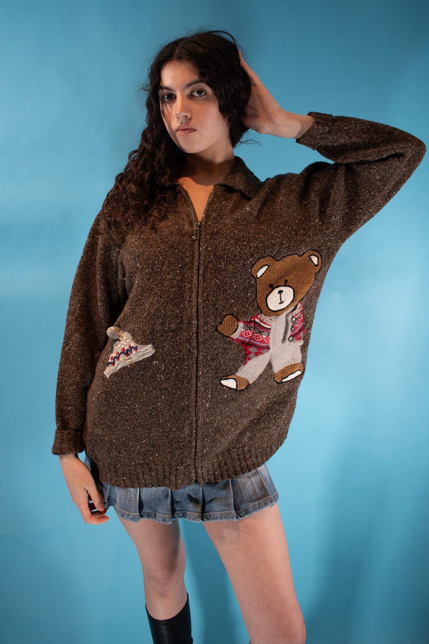 Vintage 1980s Retro Size L Teddy Bear Embroidered Knit Cardigan in Brown.