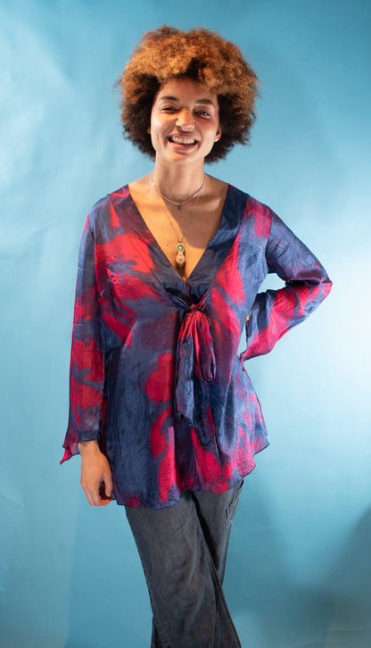 Vintage Y2K M/L Tie Dye V Neck Silk Tunic in Blue & Pink.